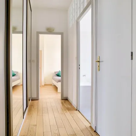 2 Bedrooms Tour Eiffel Rapp Párizs